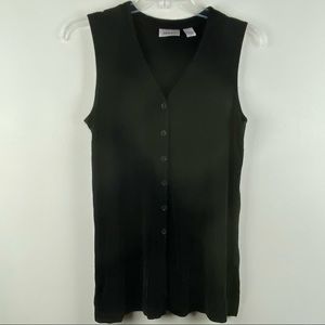 4/$15 Chico’s Black stretchy button down vest
